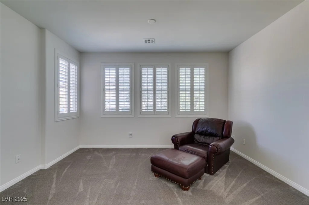 10244 Radcliffe Peak, Las Vegas, NV 89166