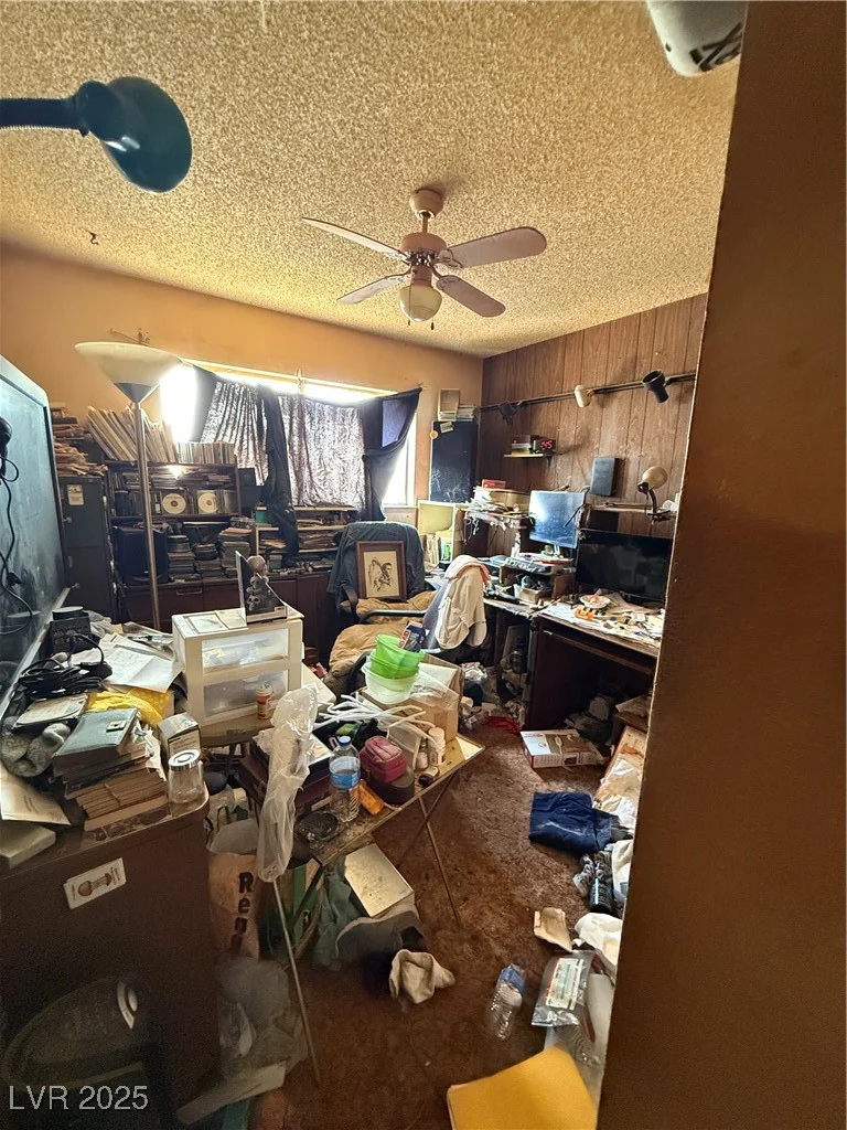 6912 Acoma, Las Vegas, NV 89145