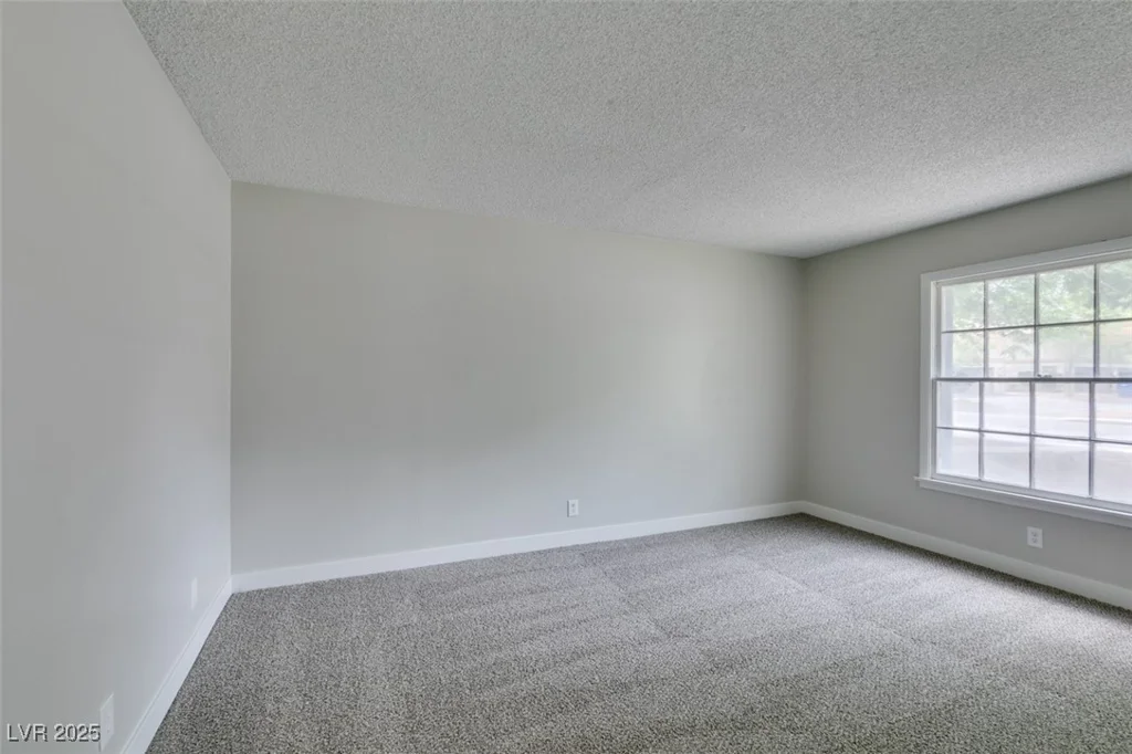 4782 Roberta, Las Vegas, NV 89119