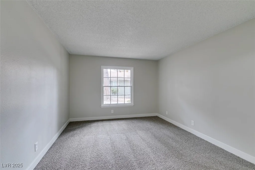 4782 Roberta, Las Vegas, NV 89119