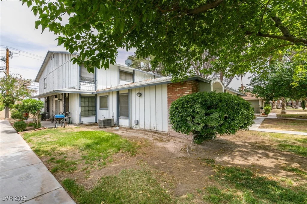4782 Roberta, Las Vegas, NV 89119