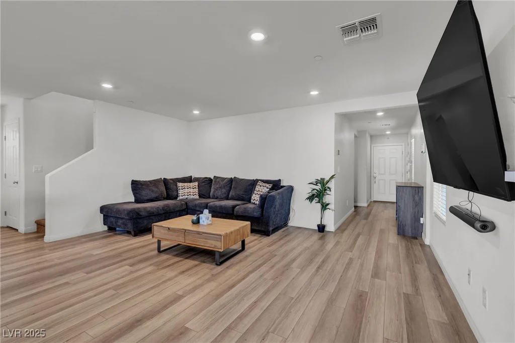 5390 Zacatin, Las Vegas, NV 89166