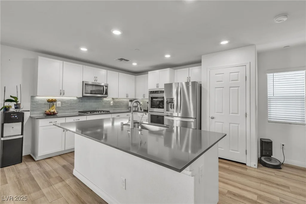5390 Zacatin, Las Vegas, NV 89166