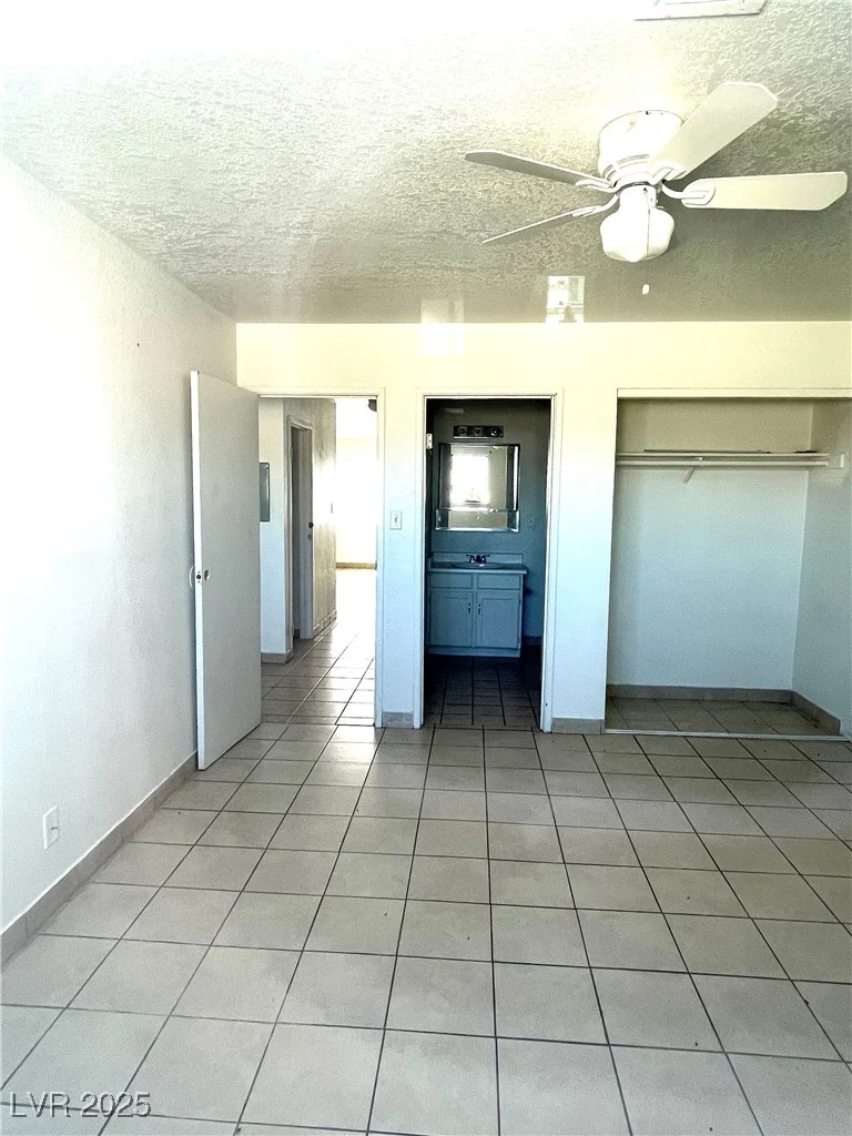 6987 Mendon, Las Vegas, NV 89156