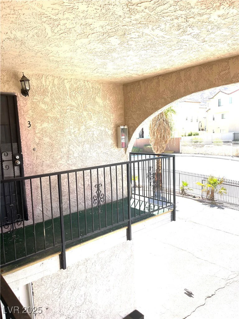 6987 Mendon, Las Vegas, NV 89156