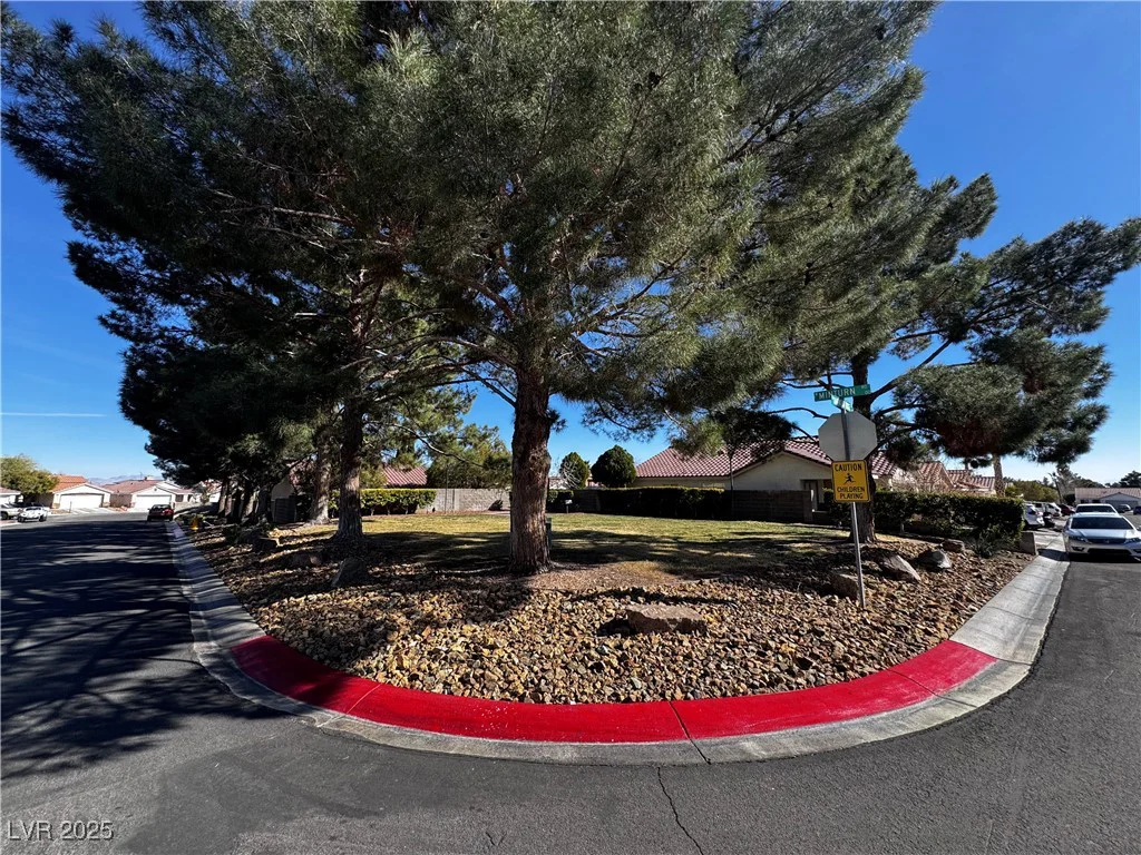 5513 Oakwood Ridge, Las Vegas, NV 89130