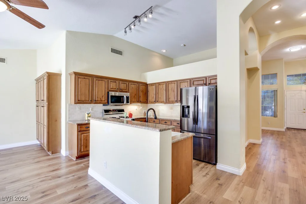 8250 Fox Tail, Las Vegas, NV 89123