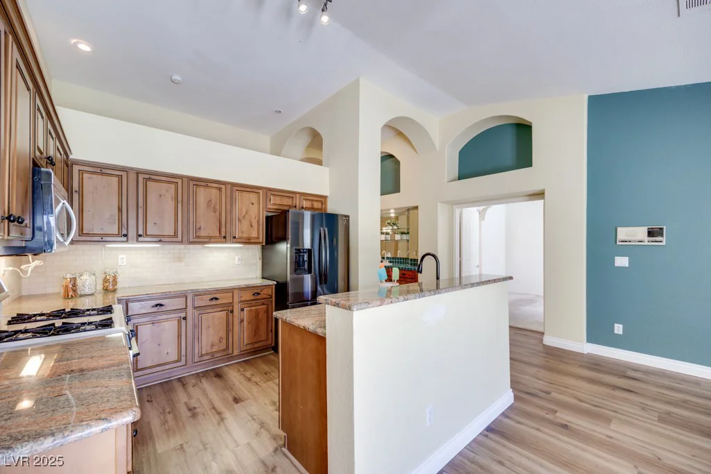 8250 Fox Tail, Las Vegas, NV 89123
