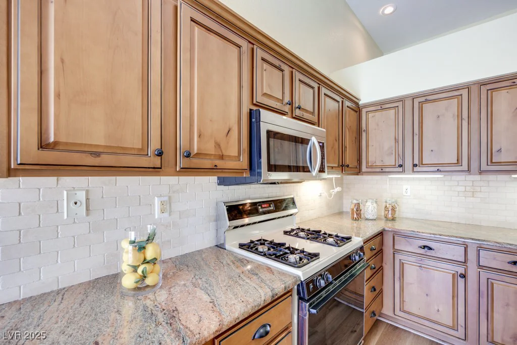 8250 Fox Tail, Las Vegas, NV 89123