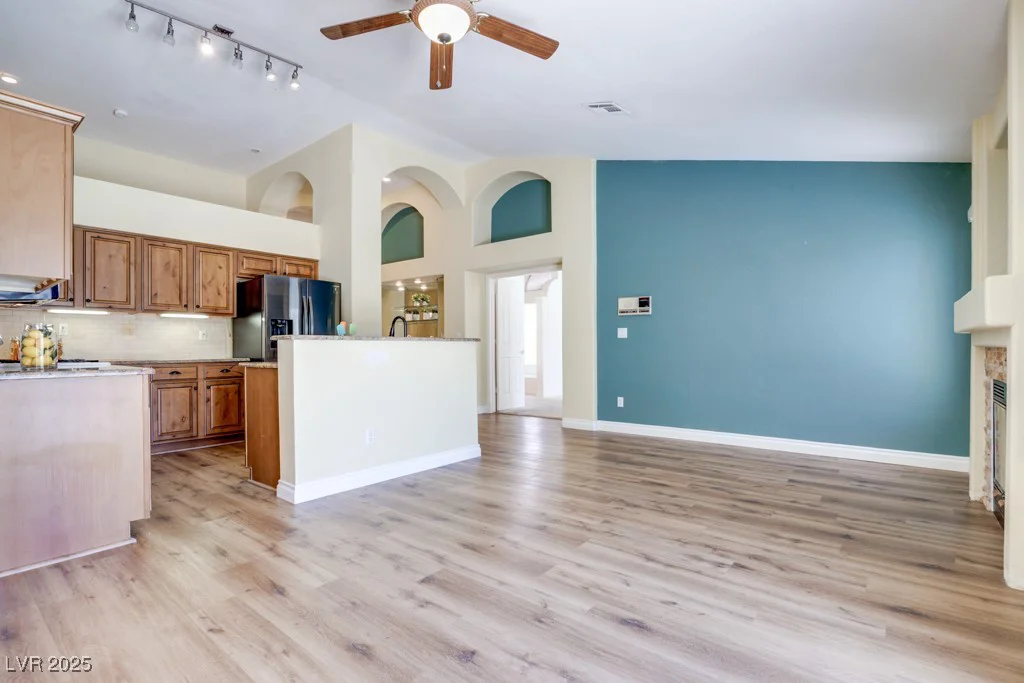 8250 Fox Tail, Las Vegas, NV 89123