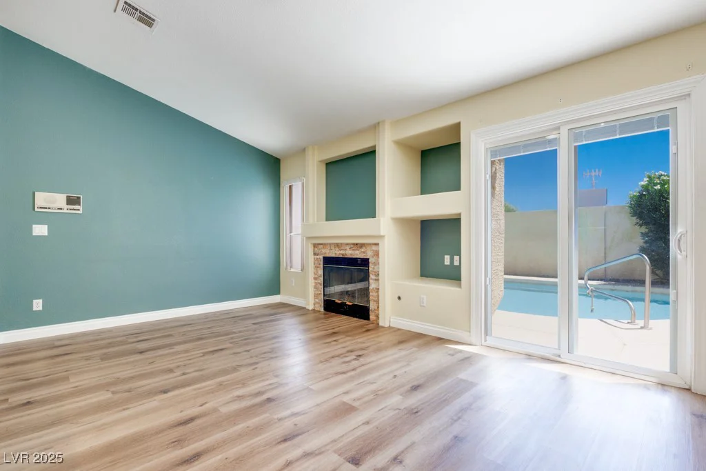 8250 Fox Tail, Las Vegas, NV 89123
