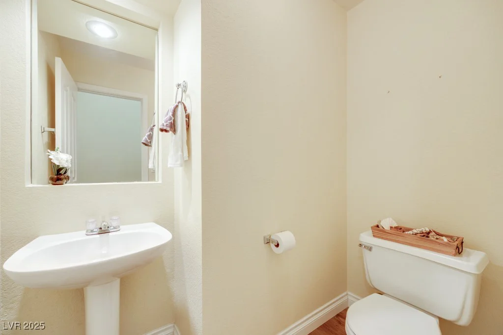 8250 Fox Tail, Las Vegas, NV 89123