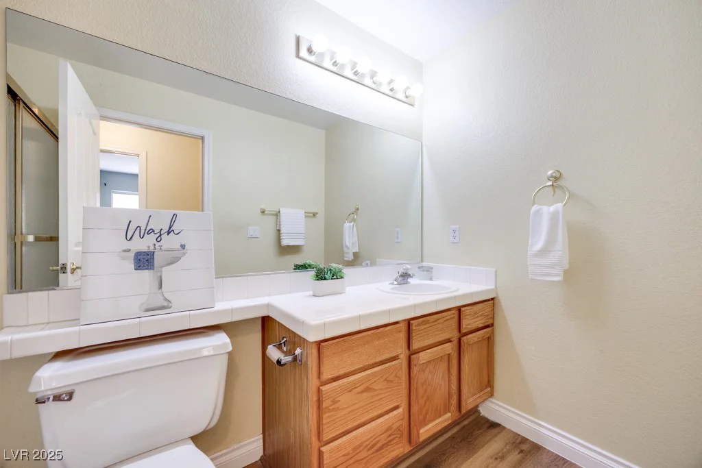 8250 Fox Tail, Las Vegas, NV 89123