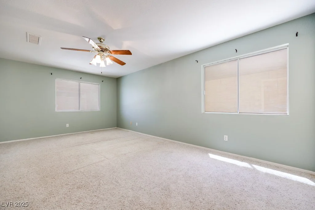 8250 Fox Tail, Las Vegas, NV 89123