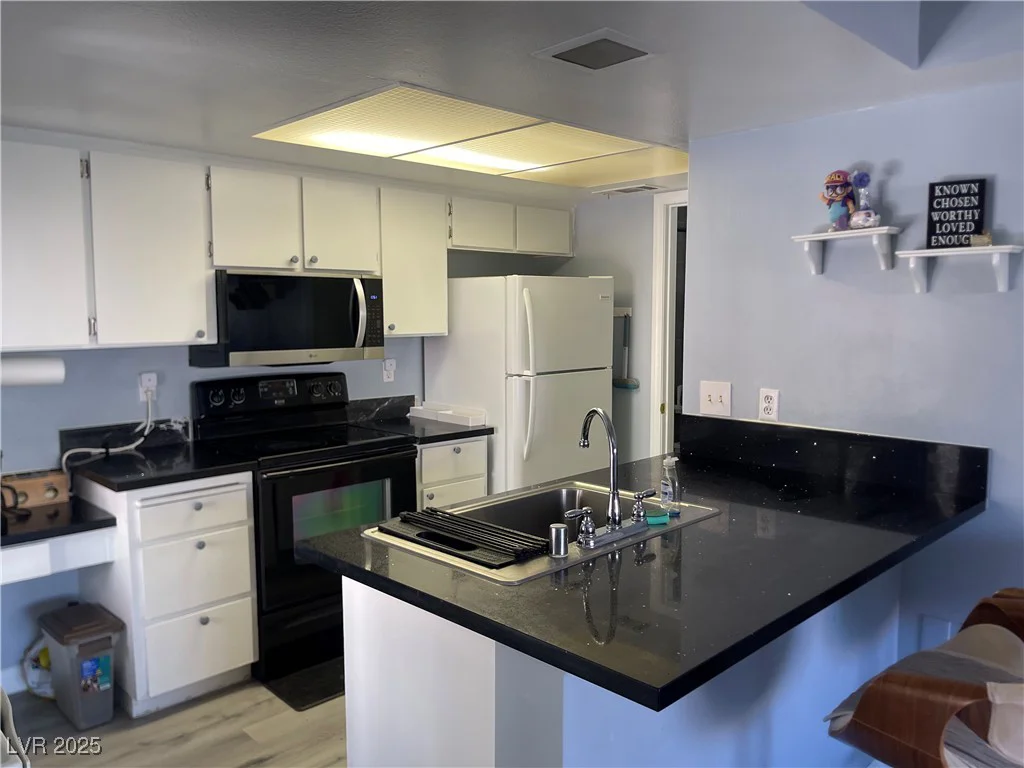 4361 Sanderling, Las Vegas, NV 89103