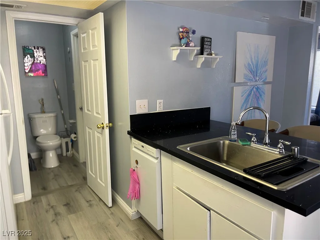 4361 Sanderling, Las Vegas, NV 89103