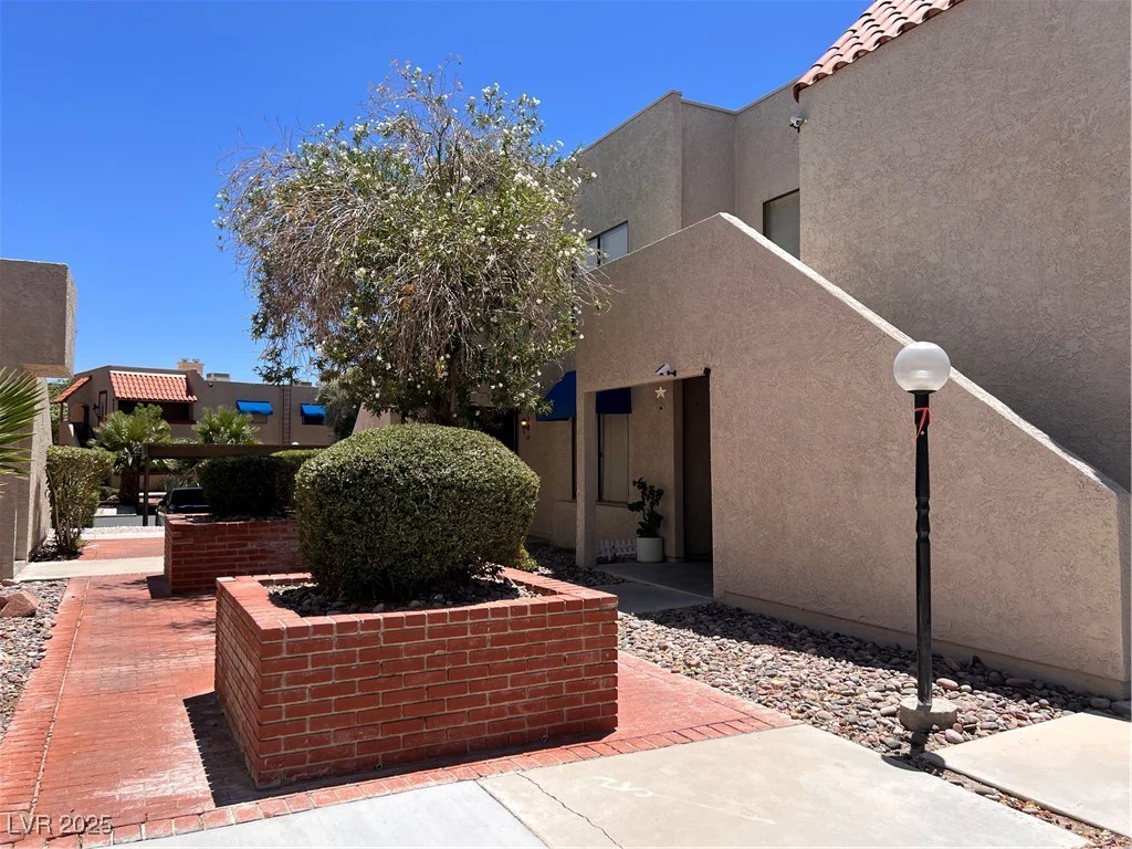 4361 Sanderling, Las Vegas, NV 89103