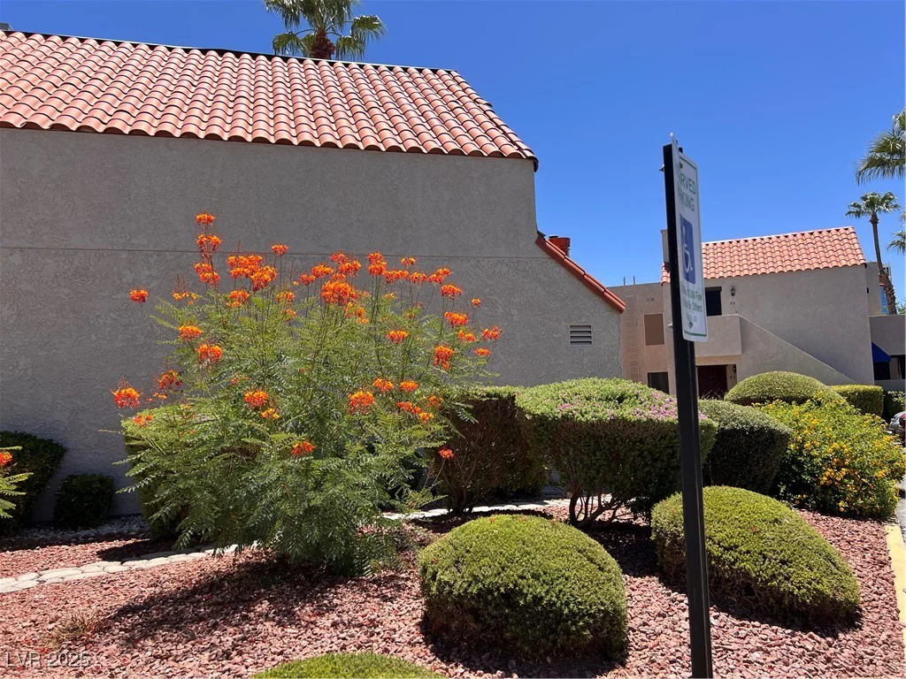 4361 Sanderling, Las Vegas, NV 89103