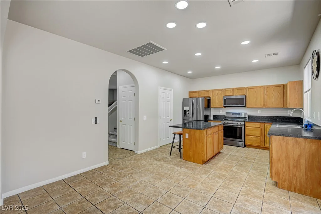 999 Pecos River, Henderson, NV 89002