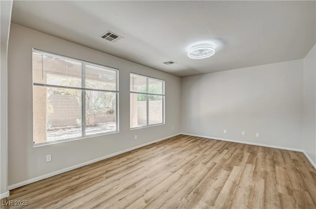 999 Pecos River, Henderson, NV 89002