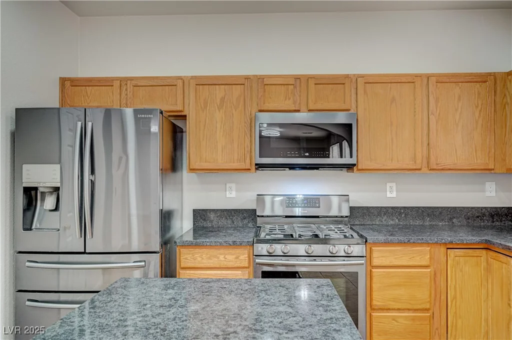 999 Pecos River, Henderson, NV 89002