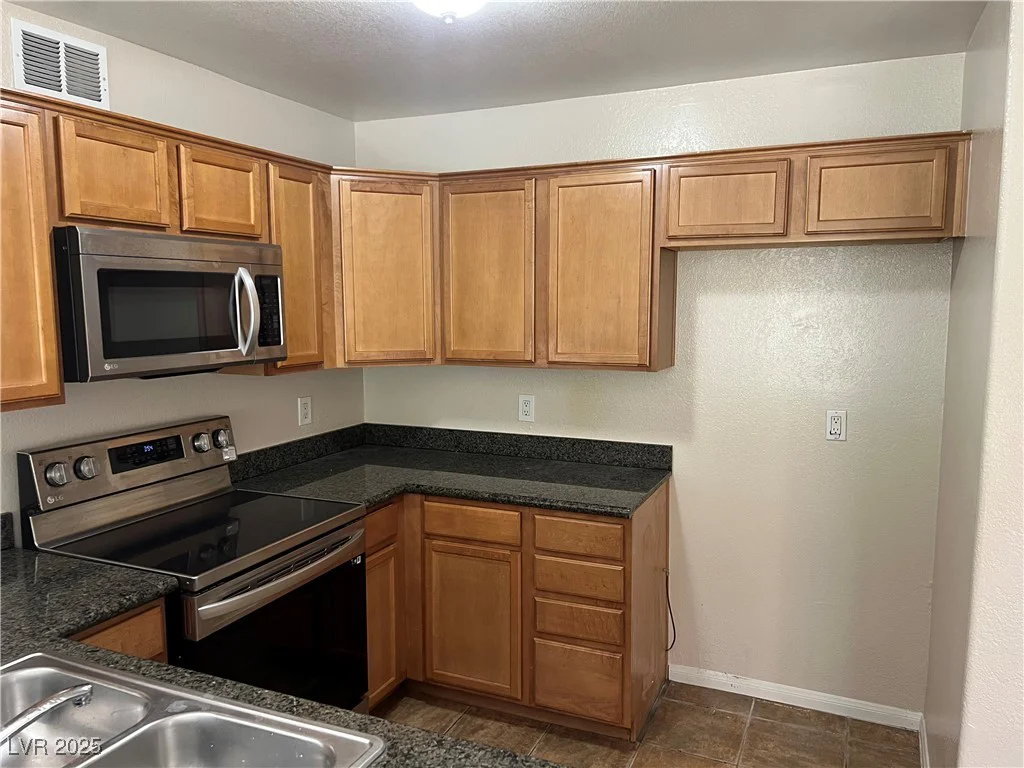 9325 Desert Inn, Las Vegas, NV 89117