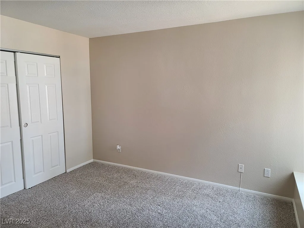 9325 Desert Inn, Las Vegas, NV 89117