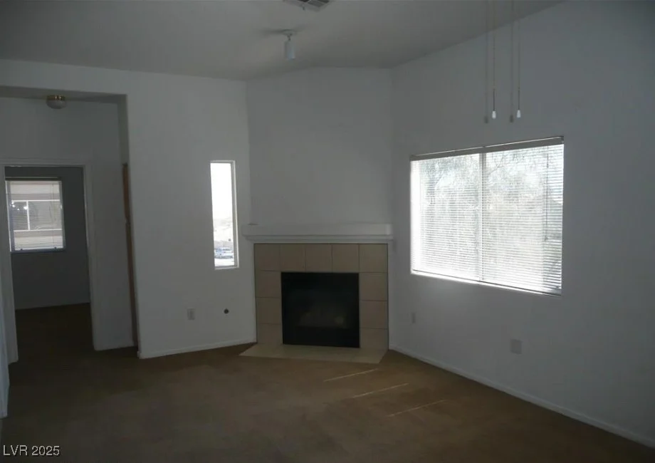 8725 Flamingo, Las Vegas, NV 89147