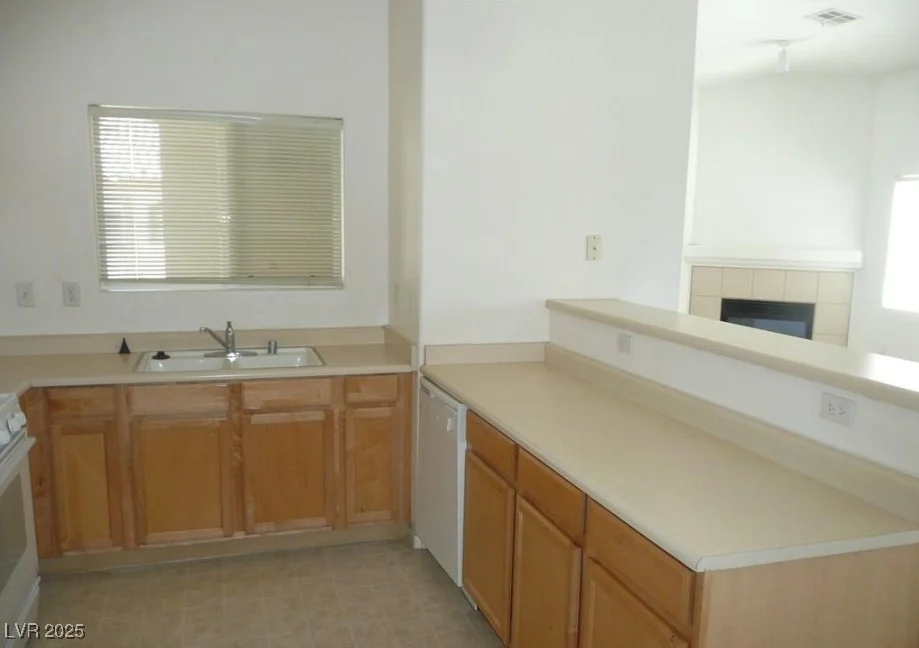 8725 Flamingo, Las Vegas, NV 89147