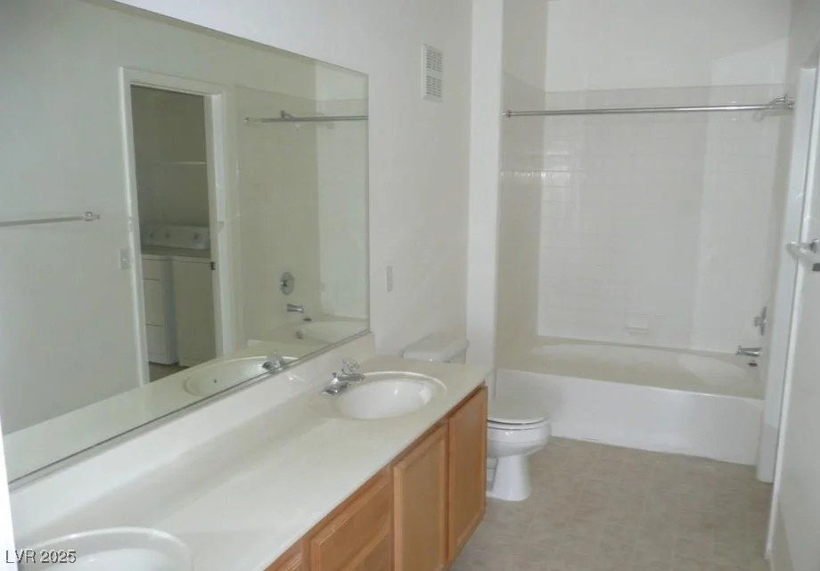 8725 Flamingo, Las Vegas, NV 89147