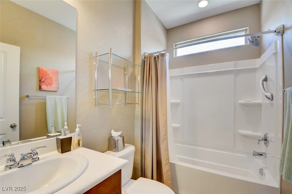 7158 Manolo, Las Vegas, NV 89113