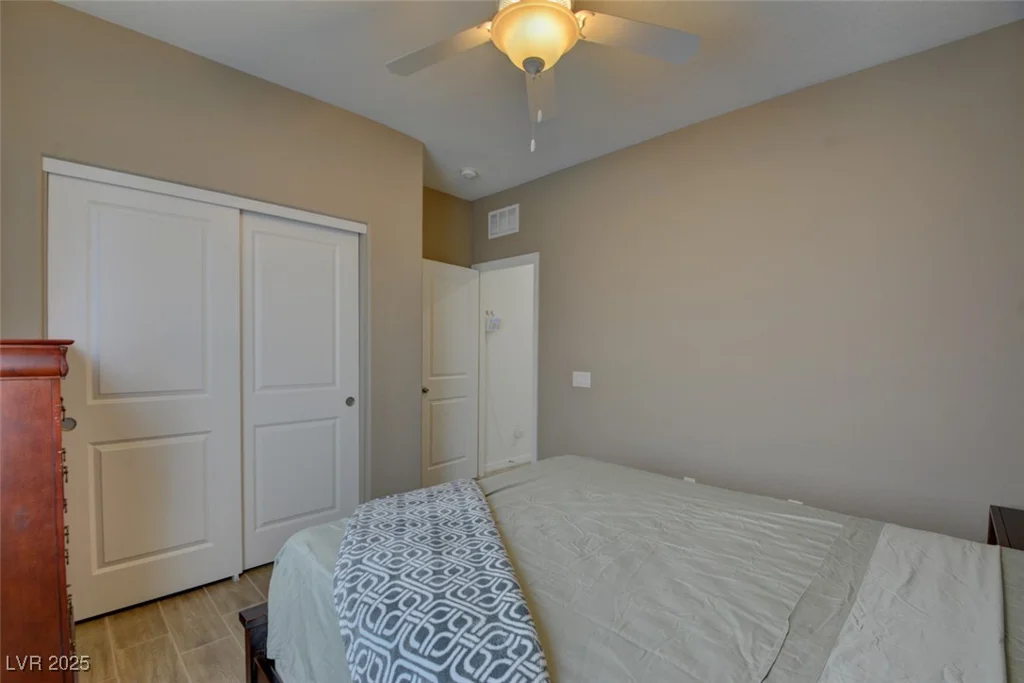 7158 Manolo, Las Vegas, NV 89113