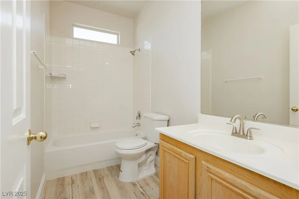 10360 Cherry Brook, Las Vegas, NV 89183