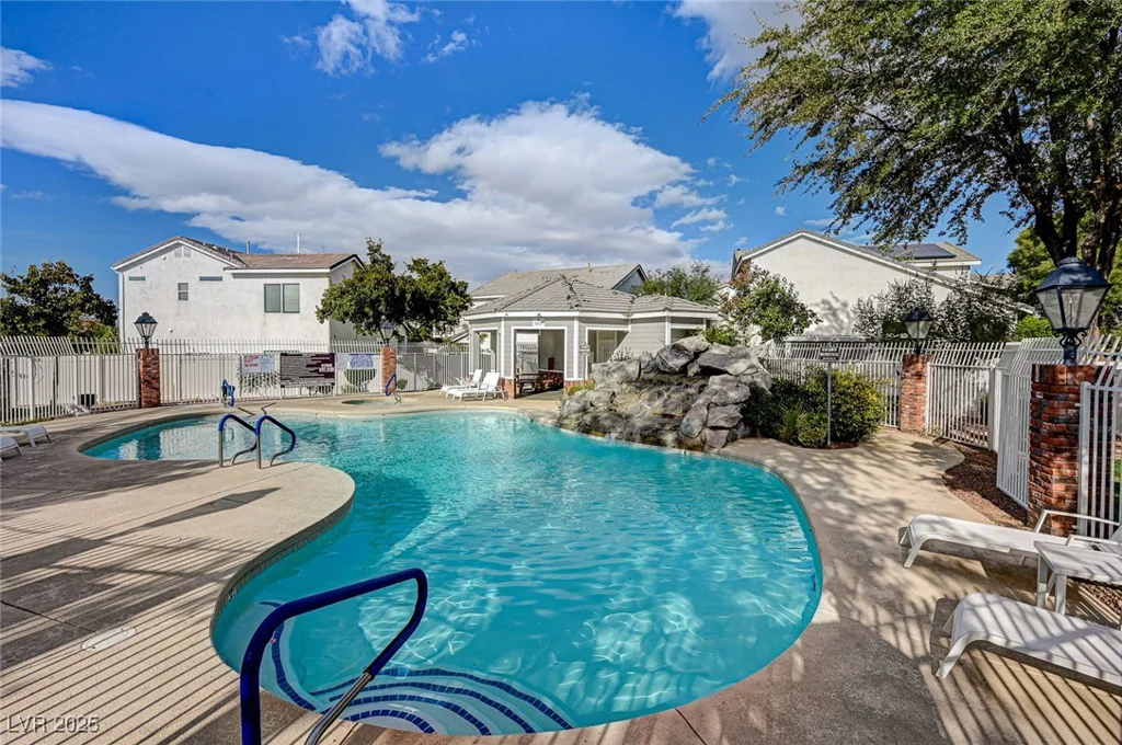 10360 Cherry Brook, Las Vegas, NV 89183