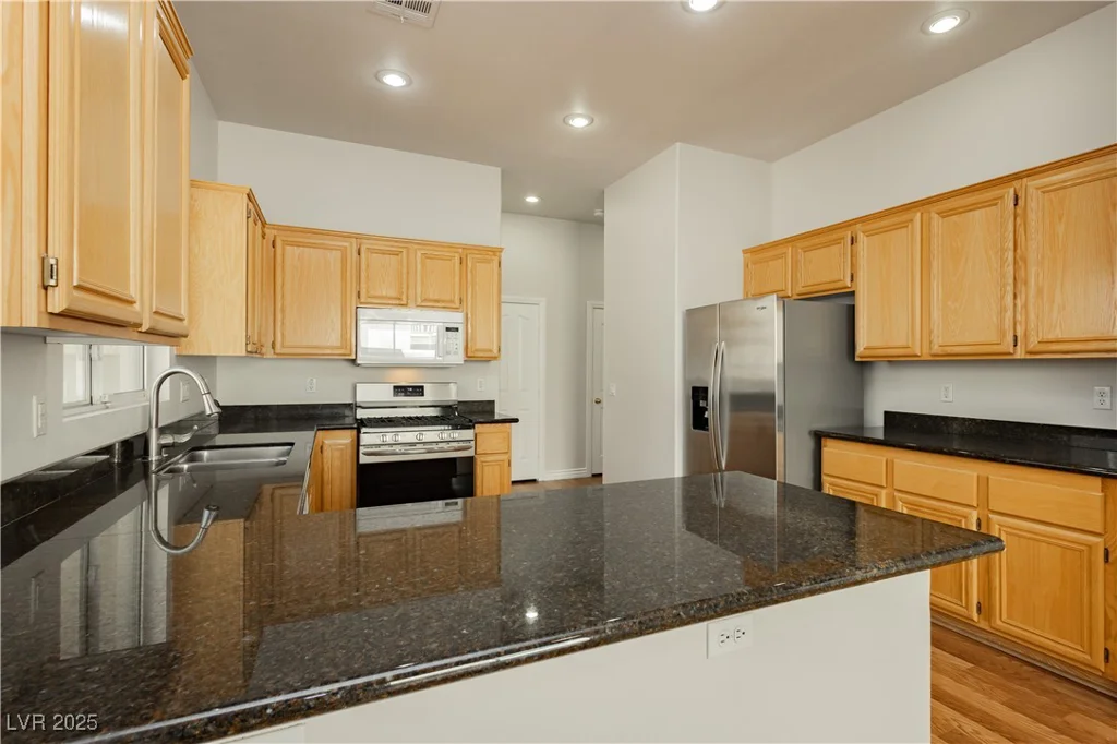 10360 Cherry Brook, Las Vegas, NV 89183