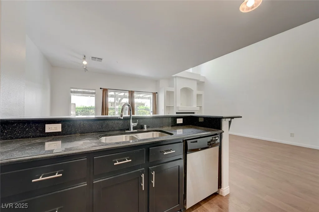 5256 Harvest Breeze, Las Vegas, NV 89118