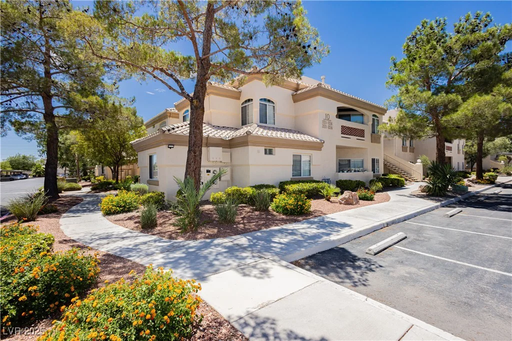 7400 Flamingo, Las Vegas, NV 89147