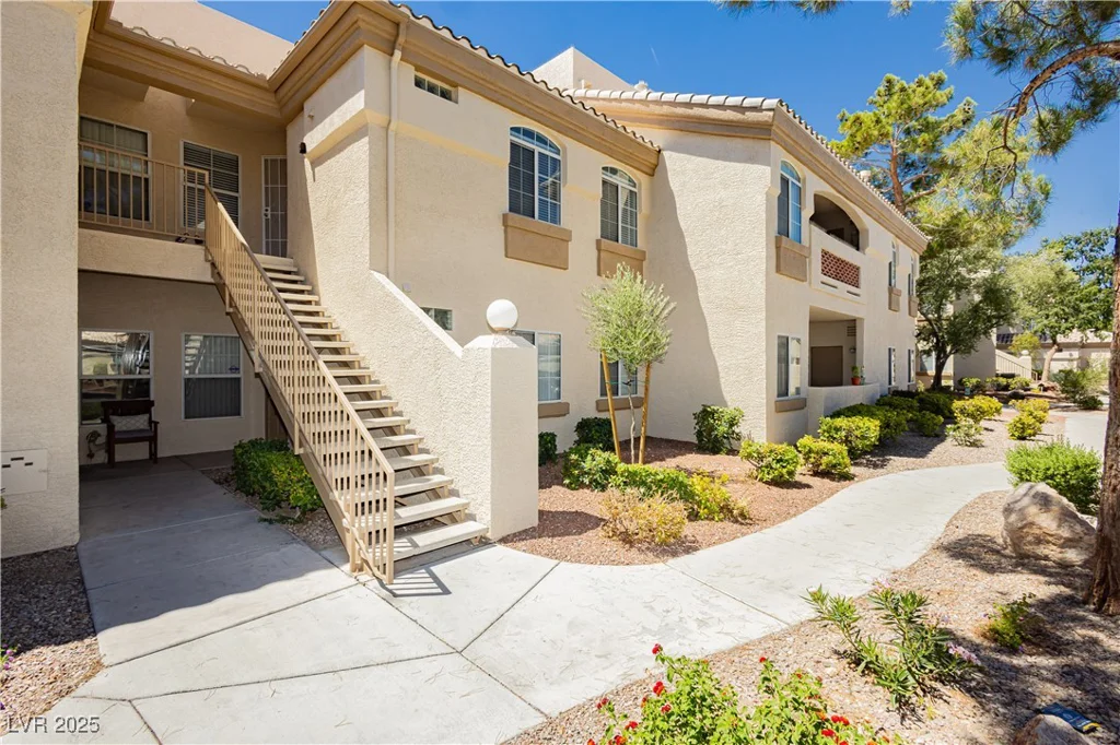 7400 Flamingo, Las Vegas, NV 89147