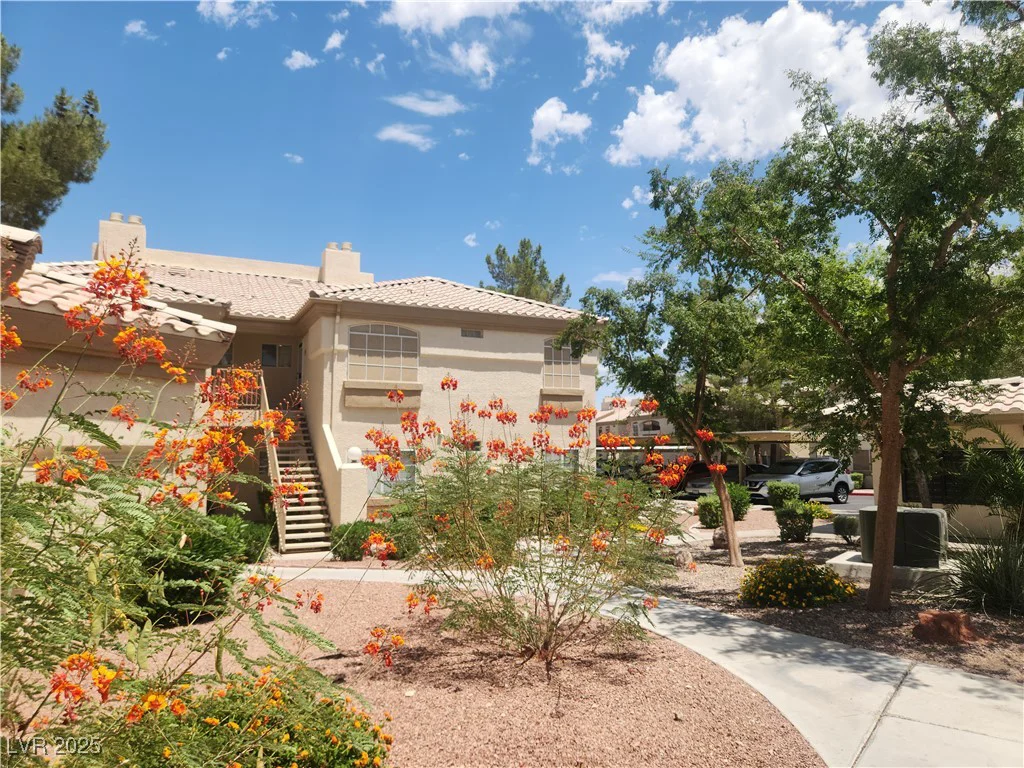 7400 Flamingo, Las Vegas, NV 89147