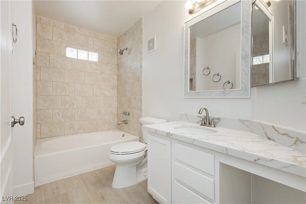 7400 Flamingo, Las Vegas, NV 89147