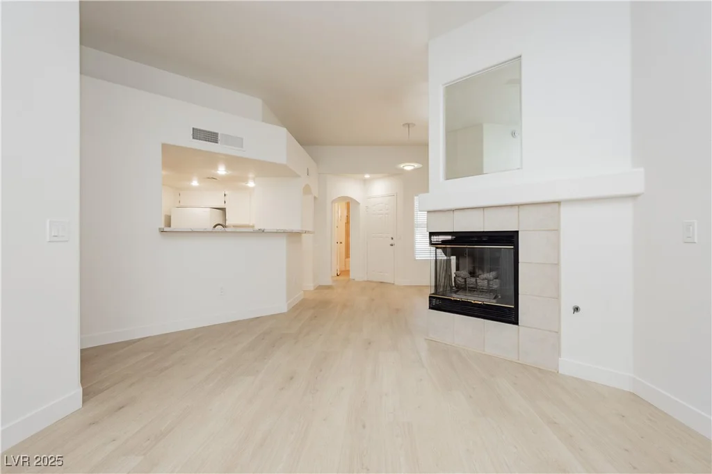 7400 Flamingo, Las Vegas, NV 89147