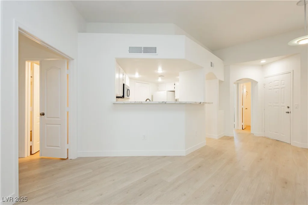 7400 Flamingo, Las Vegas, NV 89147