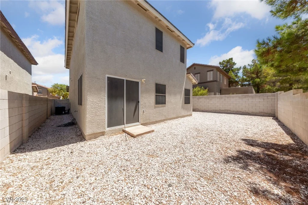 10261 Missouri Meadows, Las Vegas, NV 89183