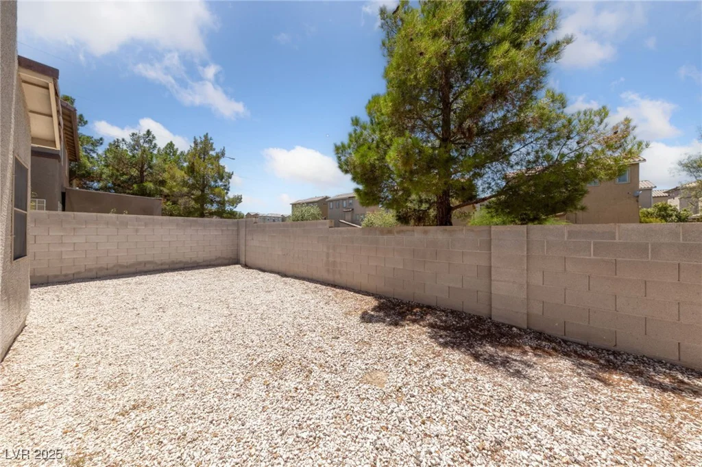 10261 Missouri Meadows, Las Vegas, NV 89183