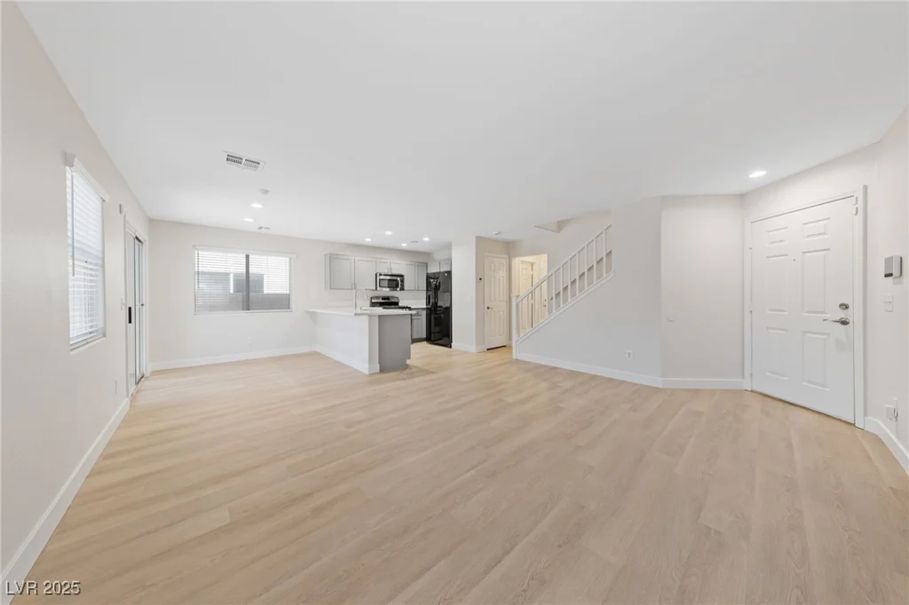 10261 Missouri Meadows, Las Vegas, NV 89183