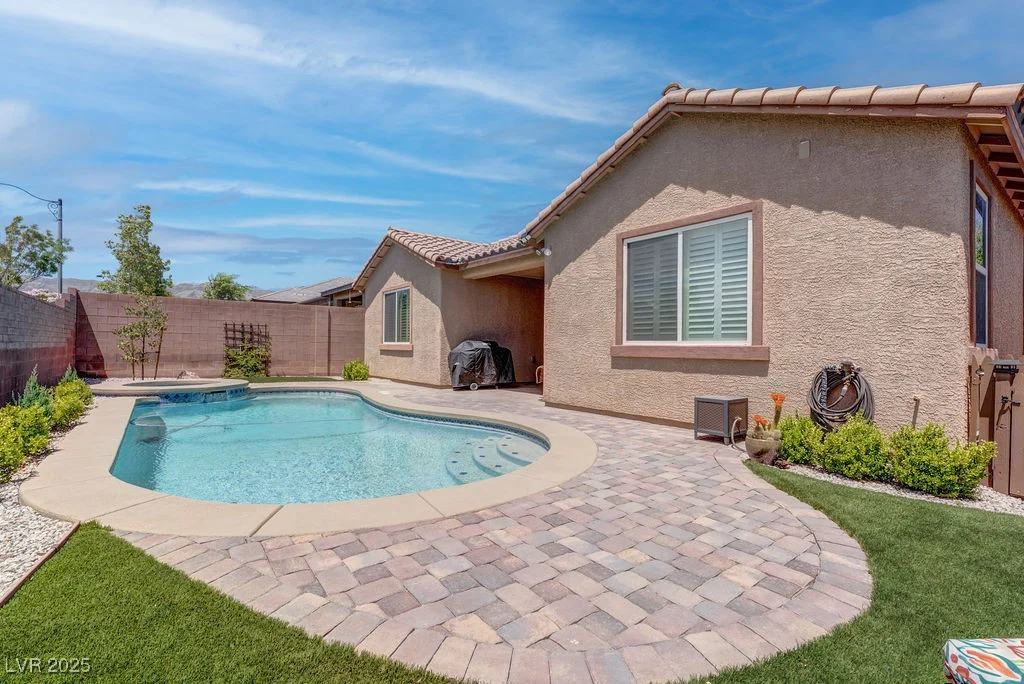 10511 Oak Terrace, Las Vegas, NV 89149