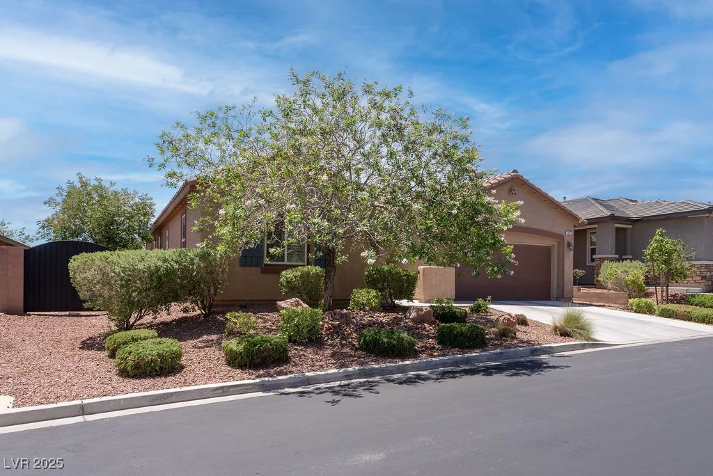 10511 Oak Terrace, Las Vegas, NV 89149