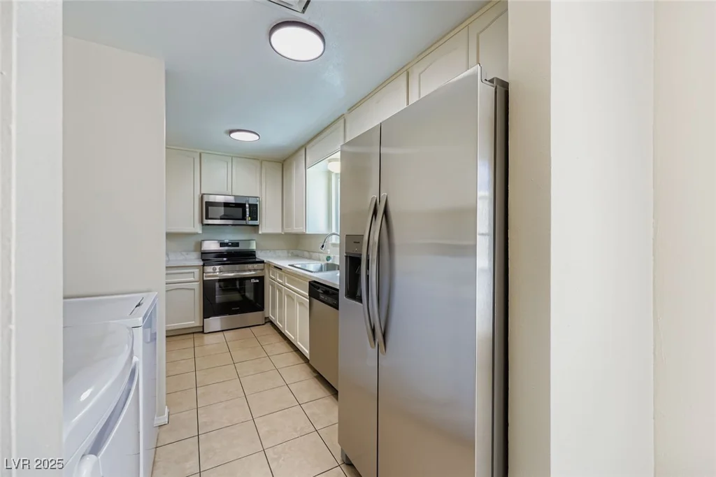 639 Pecos, Las Vegas, NV 89121