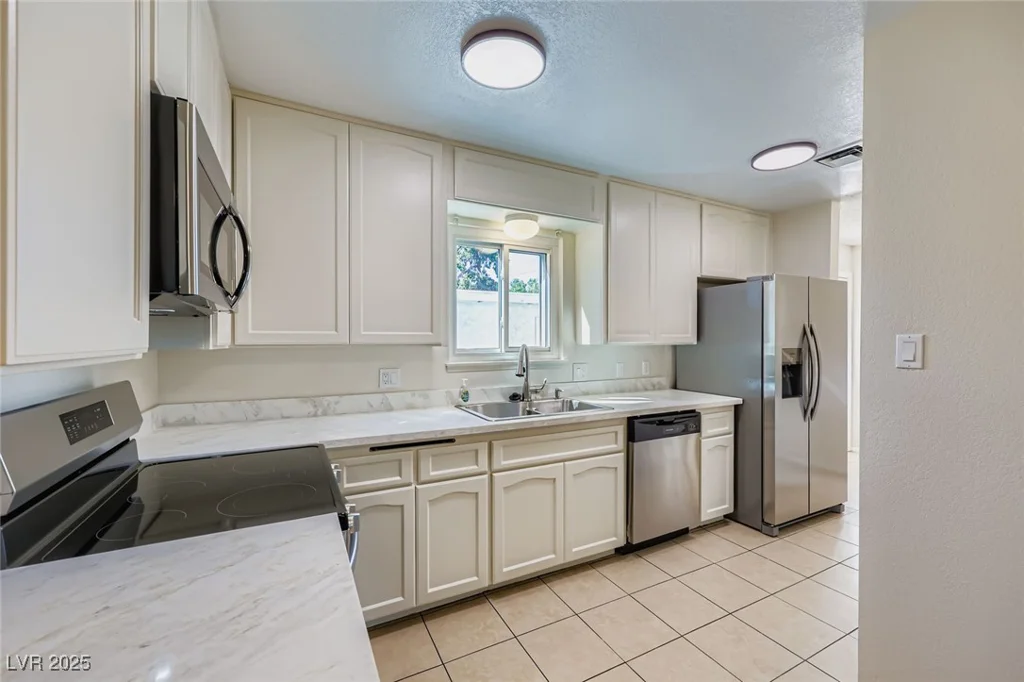 639 Pecos, Las Vegas, NV 89121