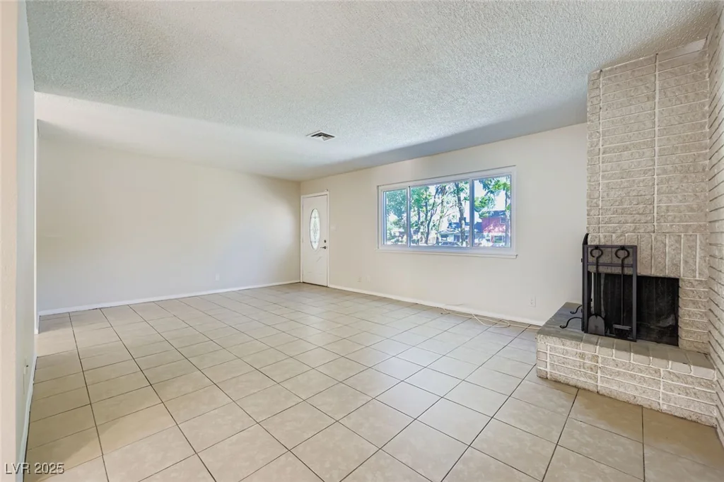 639 Pecos, Las Vegas, NV 89121